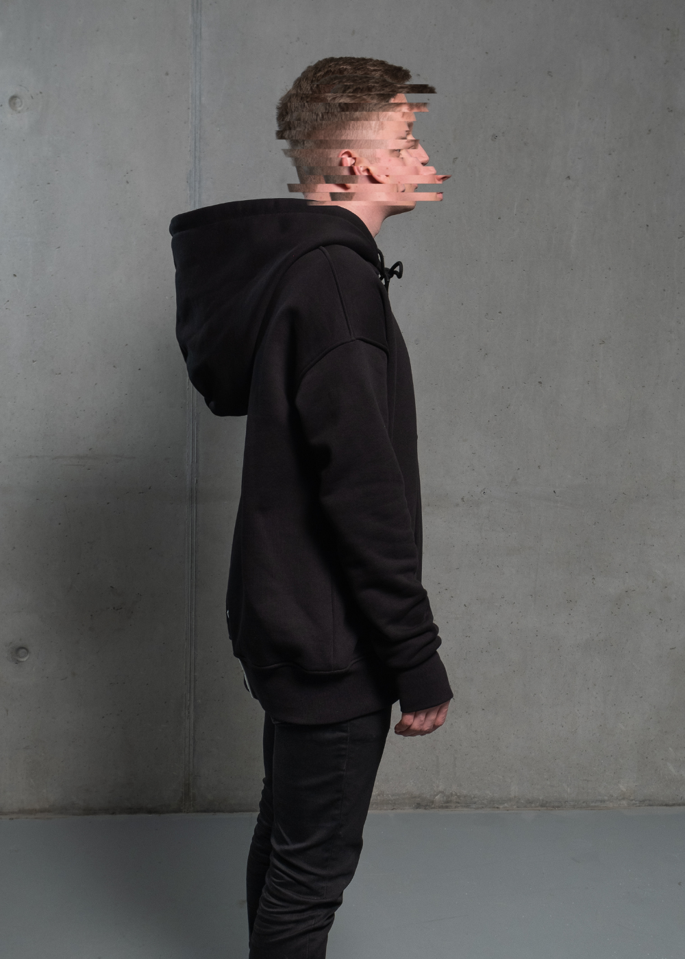 Responsible Streetfashion // Hoodie mit oversized Kapuze und DEAD APE 3D Icon Patch – spende 10% zur Rettung der Orang-Utans. // Hoodie with oversized Hood and DEAD APE 3D icon patch – donate 10% to safe the orangutans.