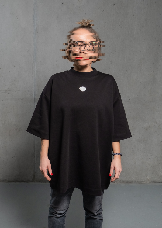 Responsible Streetfashion // Oversized heavy T-Shirt, 300gsm, mit DEAD APE 3D Icon Patch – spende 10% zur Rettung der Orang-Utans. // Oversized heavy t-shirt, 300gsm, with DEAD APE 3D icon patch – donate 10% to safe the orangutans.